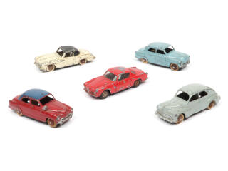 Lot 242 - DINKY TOYS (FRANCE) (5)