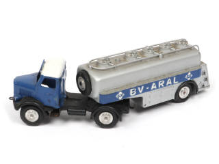 Lot 126 - MÄRKLIN (ALLEMAGNE) (1)