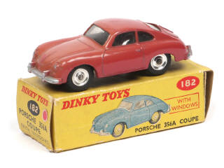 Lot 148 - DINKY TOYS (GB) (1)