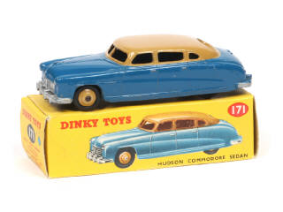 Lot 145 - DINKY TOYS (GB) (1)