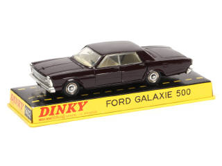 Lot 224 - DINKY TOYS (FRANCE) (1)