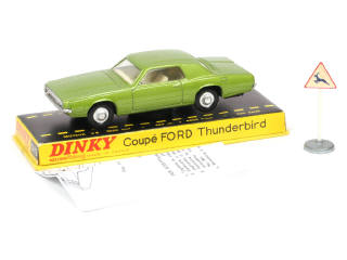 Lot 227 - DINKY TOYS (FRANCE) (1)