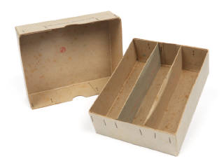 Lot 210 - DINKY TOYS (FRANCE) (1)