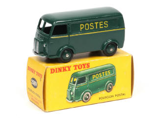 Lot 207 - DINKY TOYS (FRANCE) (1)