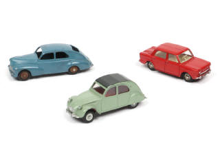 Lot 236 - DINKY TOYS (FRANCE) (3)
