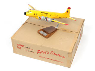 Lot 55 - PILOT'S STATION (1)