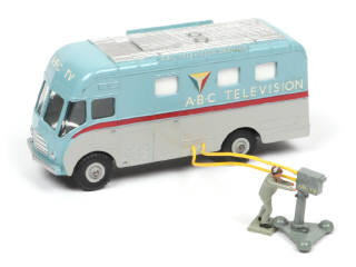 Lot 145 - DINKY TOYS (GB) (1)