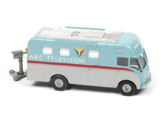 Lot 145 - DINKY TOYS (GB) (1)