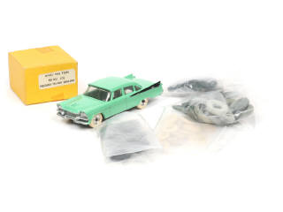 Lot 129 - DINKY TOYS (GB) (6)