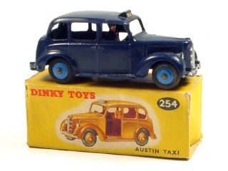 Lot 168 - DINKY TOYS GB (1)