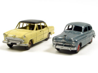 Lot 124 - DINKY TOYS (FRANCE) (2)