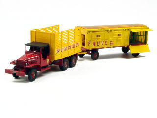 Lot 98 - DINKY TOYS FRANCE (1)