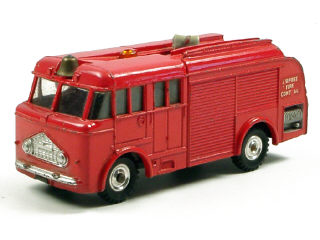 Lot 171 - DINKY TOYS GB (1)