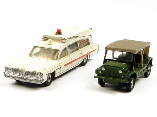 Lot 187 - DINKY TOYS GB (2)