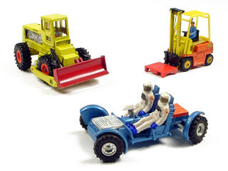 Lot 190 - DINKY TOYS (GB) (3)