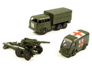 Lot 151 - DINKY TOYS (FRANCE) (3)