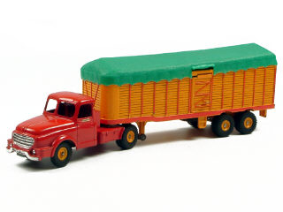 Lot 62 - DINKY TOYS FRANCE (1)