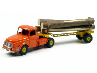 Lot 63 - DINKY TOYS FRANCE (1)