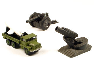 Lot 224 - SOLIDO & DINKY TOYS GB (2)