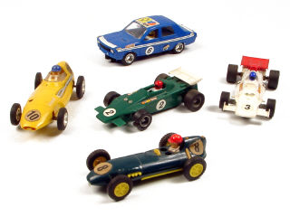 Lot 297 - SCALEXTRIC (5)