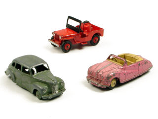 Lot 189 - DINKY TOYS (GB) (3)