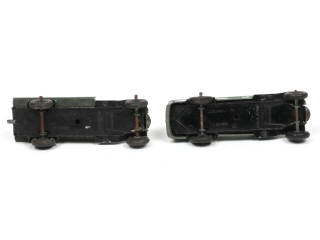 Lot 238 - DINKY TOYS (GB) (2)