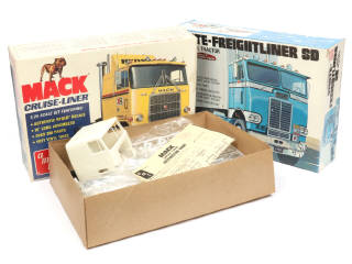 Lot 51 - AMT (USA) (2)