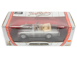 Lot 161 - YAT MING (CHINE) (3)