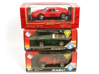 Lot 170 - DIVERS (3)