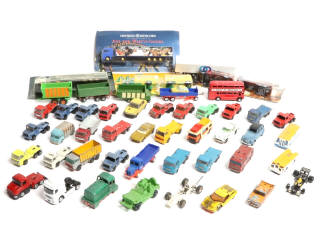 Lot 89 - DIVERS (45)