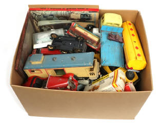 Lot 240 - DIVERS (1)