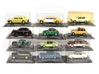 Lot 59 - DIVERS (12)