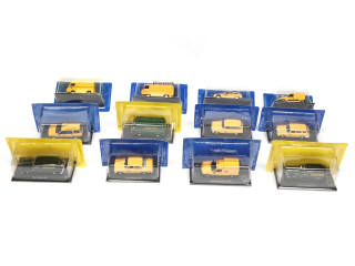 Lot 63 - DIVERS (12)