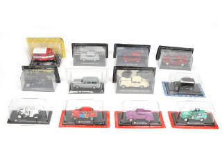 Lot 74 - DIVERS (12)