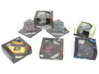 Lot 21 - DIVERS (7)