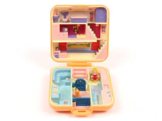 Lot 127 - DIVERS (5)