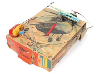 Lot 81 - DIVERS (3)