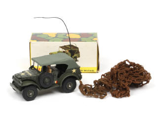 Lot 215 - DINKY TOYS (FRANCE) (1)