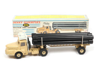 Lot 220 - DINKY TOYS (FRANCE) (1)