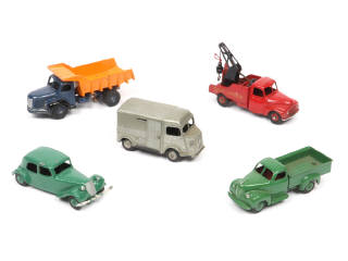 Lot 232 - DINKY TOYS (FRANCE) (5)