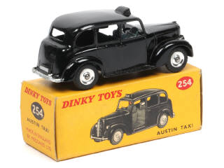 Lot 294 - DINKY TOYS (GB) (1)