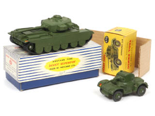 Lot 332 - DINKY TOYS (GB) (2)