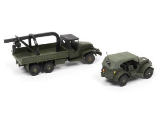 Lot 274 - DINKY TOYS (FRANCE) (2)
