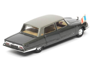 Lot 267 - DINKY TOYS (FRANCE) (1)