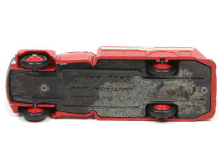 Lot 143 - DINKY TOYS (GB) (1)