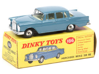 Lot 179 - DINKY TOYS (GB) (1)