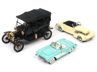 Lot 61 - FRANKLIN MINT (USA) (3)