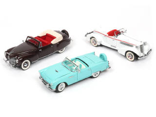 Lot 62 - FRANKLIN MINT (USA) (3)