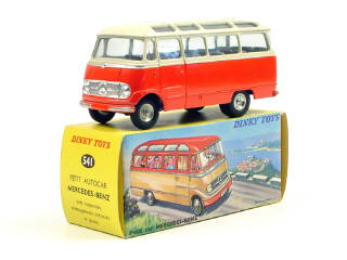 Lot 926 - DINKY TOYS FRANCE (1)