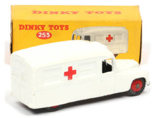 Lot 163 - DINKY TOYS (GB) (1)